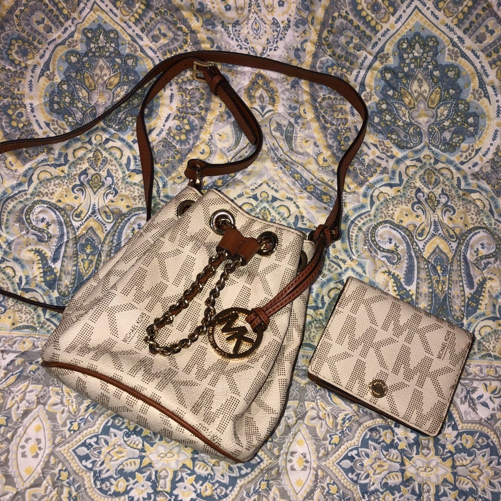 Michael Kors Crossbody